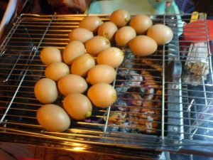 Cách làm hột gà nướng Thái Lan đơn giản thơm ngon tại nhà-4