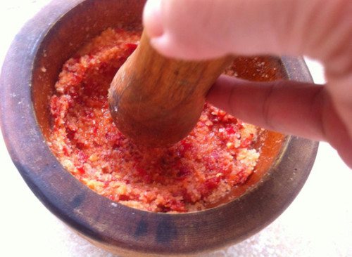 Cách làm chùm ruột muối ớt 4