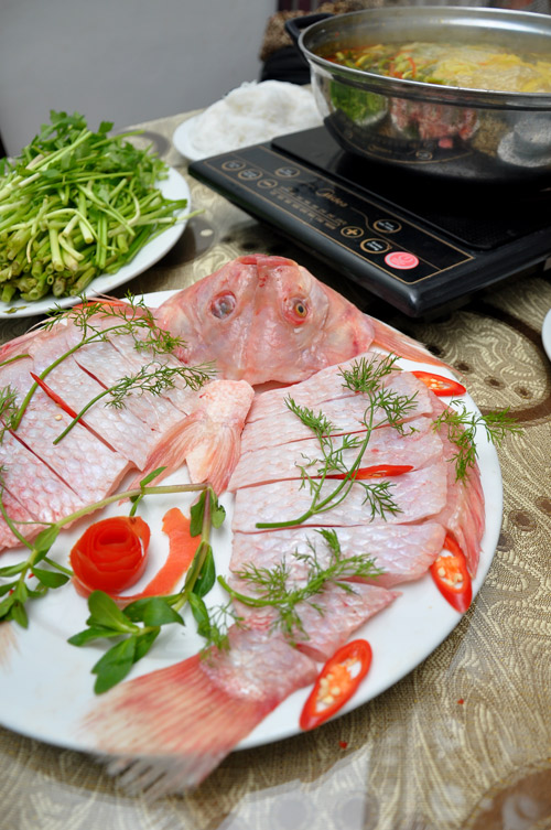 Nguyên liệu cách nấu lẩu cá chua cay-1