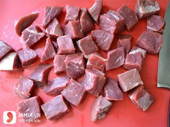 Cách nấu thịt lợn chiên giòn sốt dứa-3