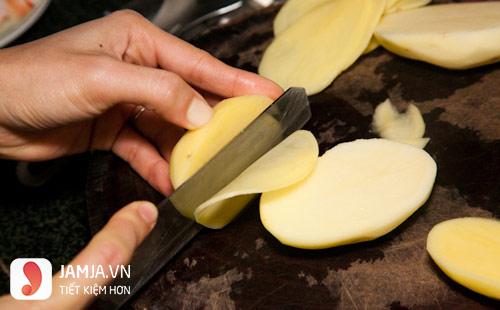 Cách làm bim bim khoai tây -2