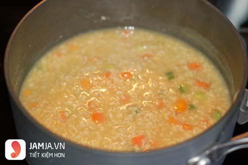 Cách nấu cháo lươn nấu với cà rốt-7