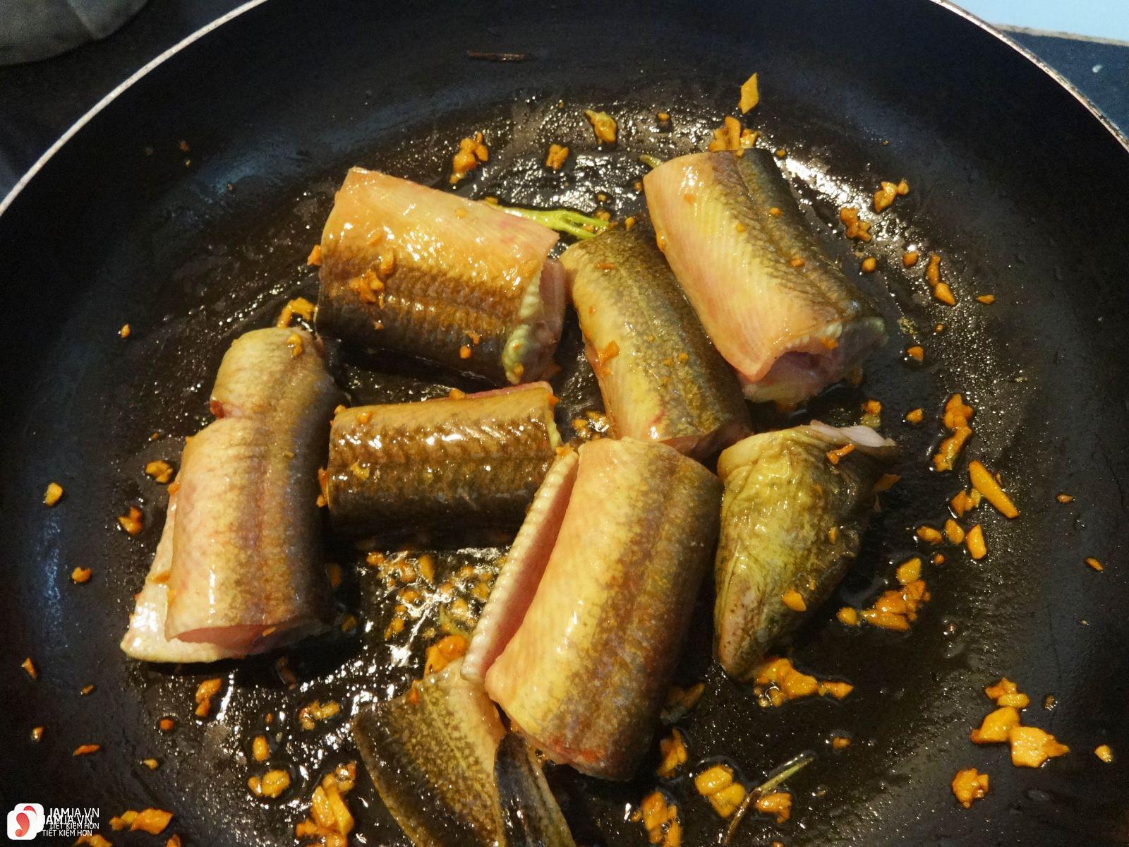 Cách nấu lươn xào lăn 2