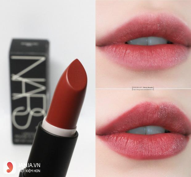 Nars Banned Red Satin Lipstick 1
