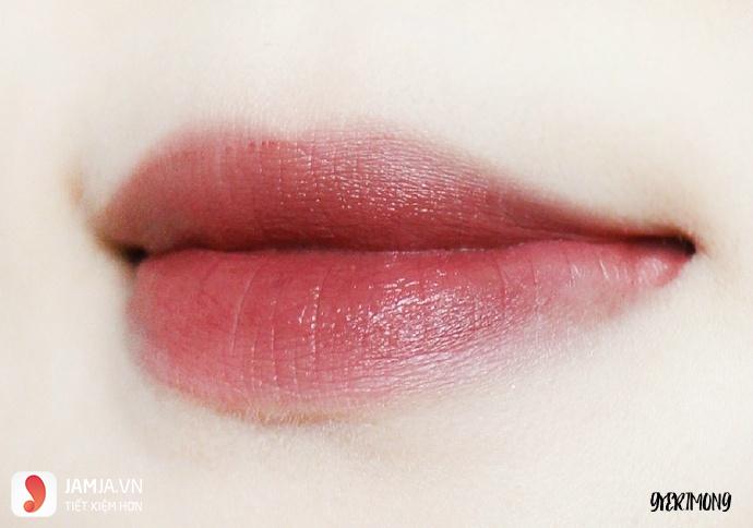 Nars Banned Red Satin Lipstick 3
