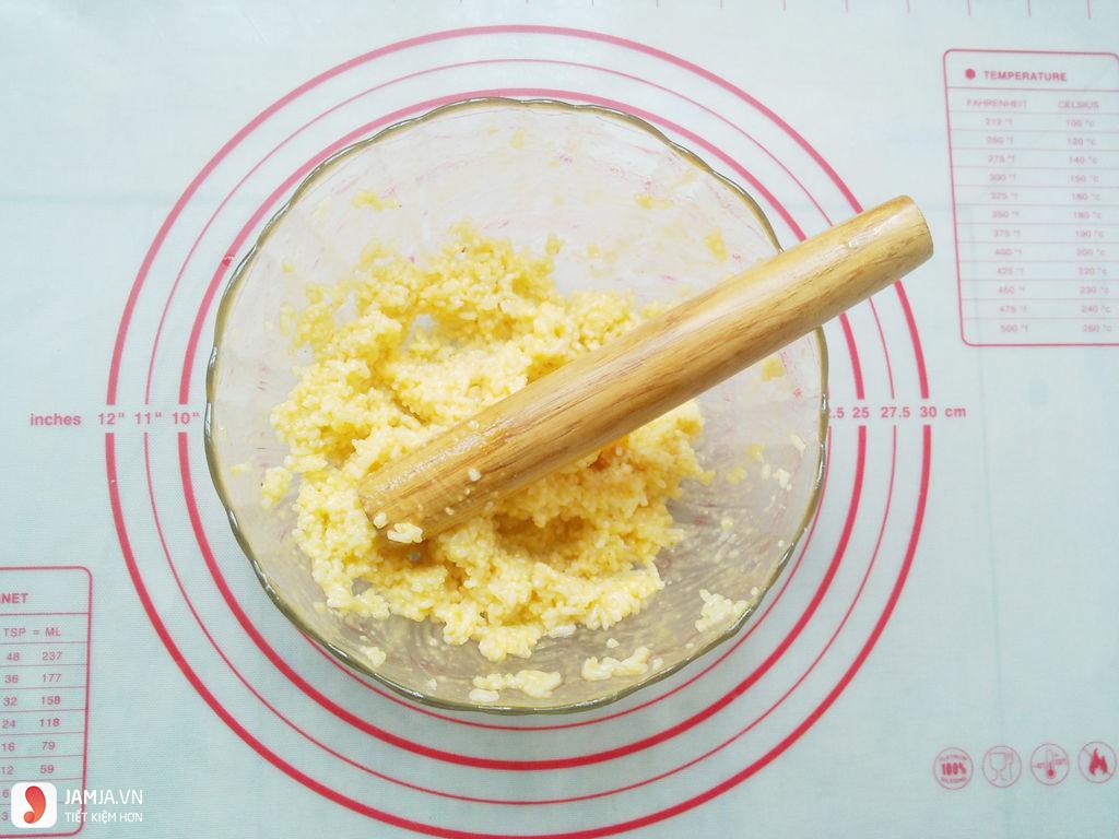 Cách làm bánh gạo từ cơm nguội 2