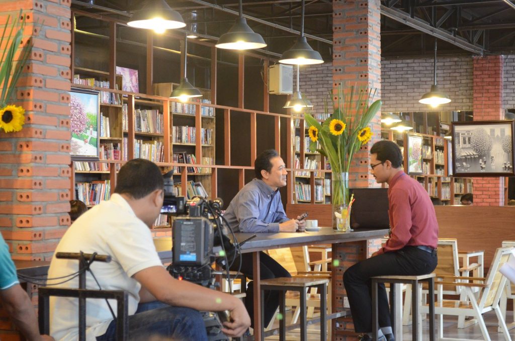 Hub Book Coffee 1