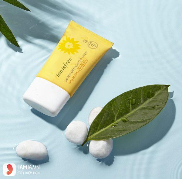 Kem chống nắng Innisfree Perfect UV Protection Cream Long Lasting For Oily Skin 4