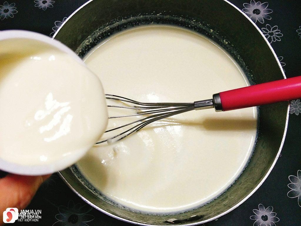 cách làm váng sữa cho bé bằng sữa công thức 1