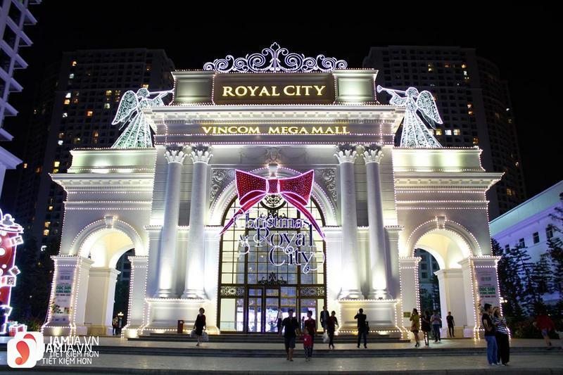 Vincom Mega Mall Royal City 1