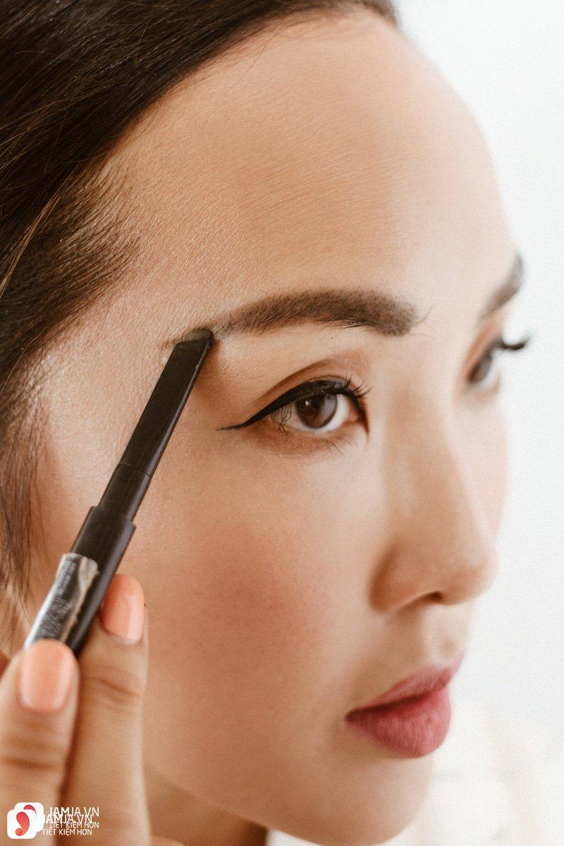 Cách sử dụng Designing Eyebrow Pencil 1