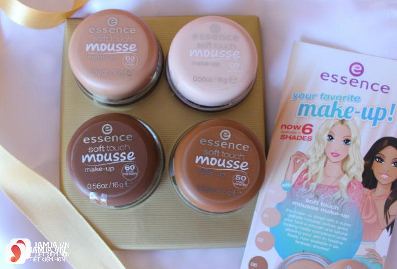 Essence Soft Touch Mousse Make-Up 2