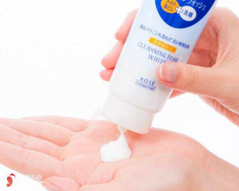 Sữa rửa mặt Kose Softymo Medicated White Cleansing Wash 3