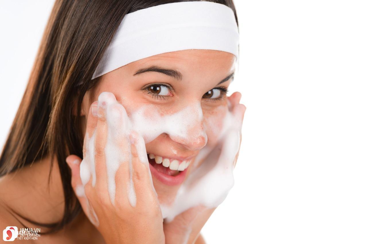 Sữa rửa mặt Muji Face Soap Moisture 7
