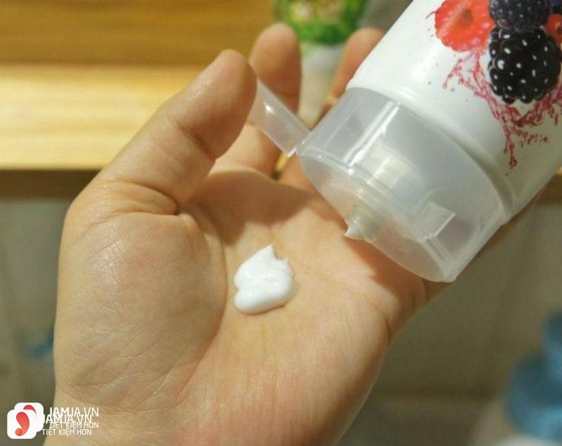 Sữa rửa mặt tinh chất hoa quả Showermate Hàn Quốc 2