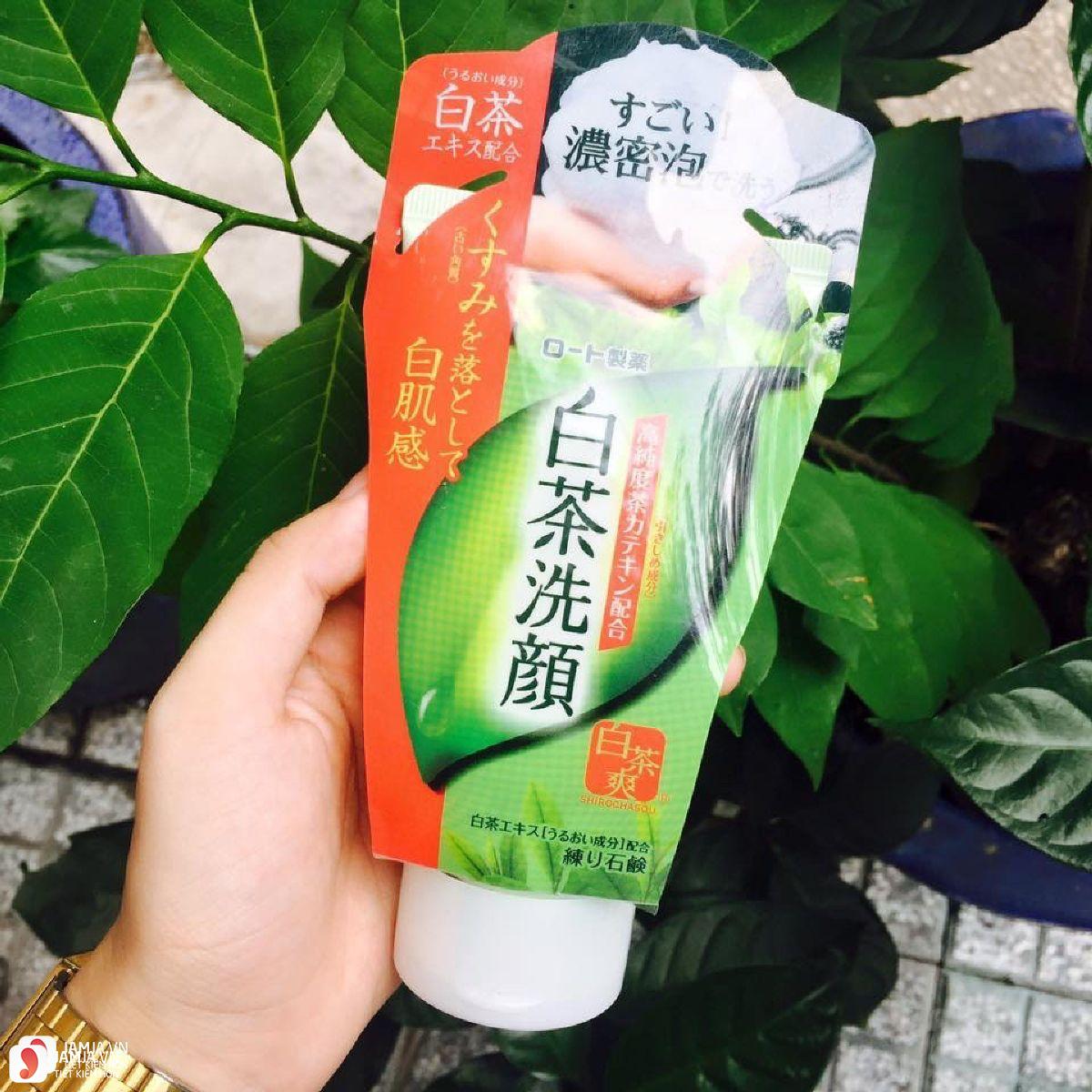 Rohto Shirochasou Green Tea Foam 2