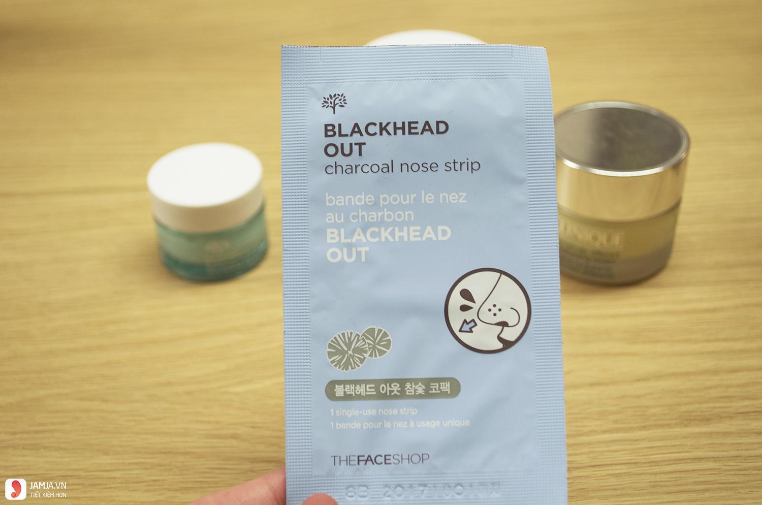 Face Shop Blackhead Out Charcoal Nose Strips 2