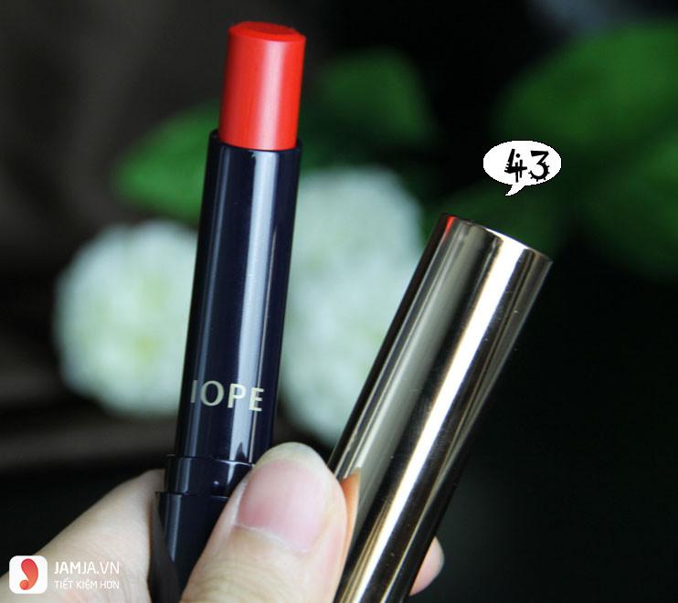 Review son Iope Water Fit Lipstick 11