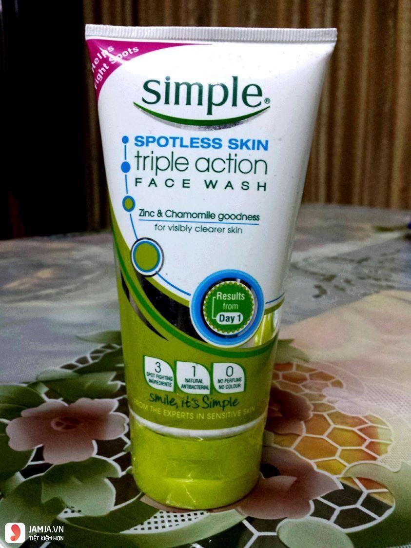 Simple spotless skin triple action face wash 2
