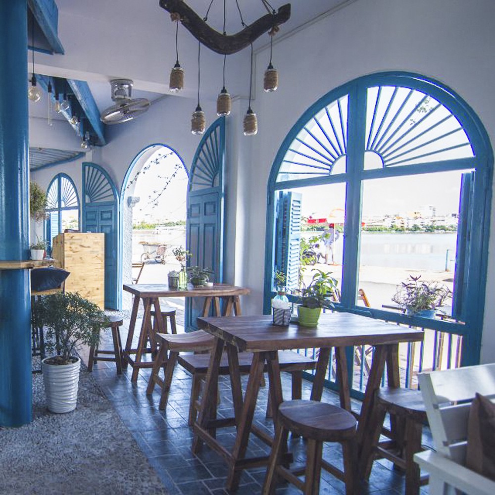 Santorini Vibes Cafe 2