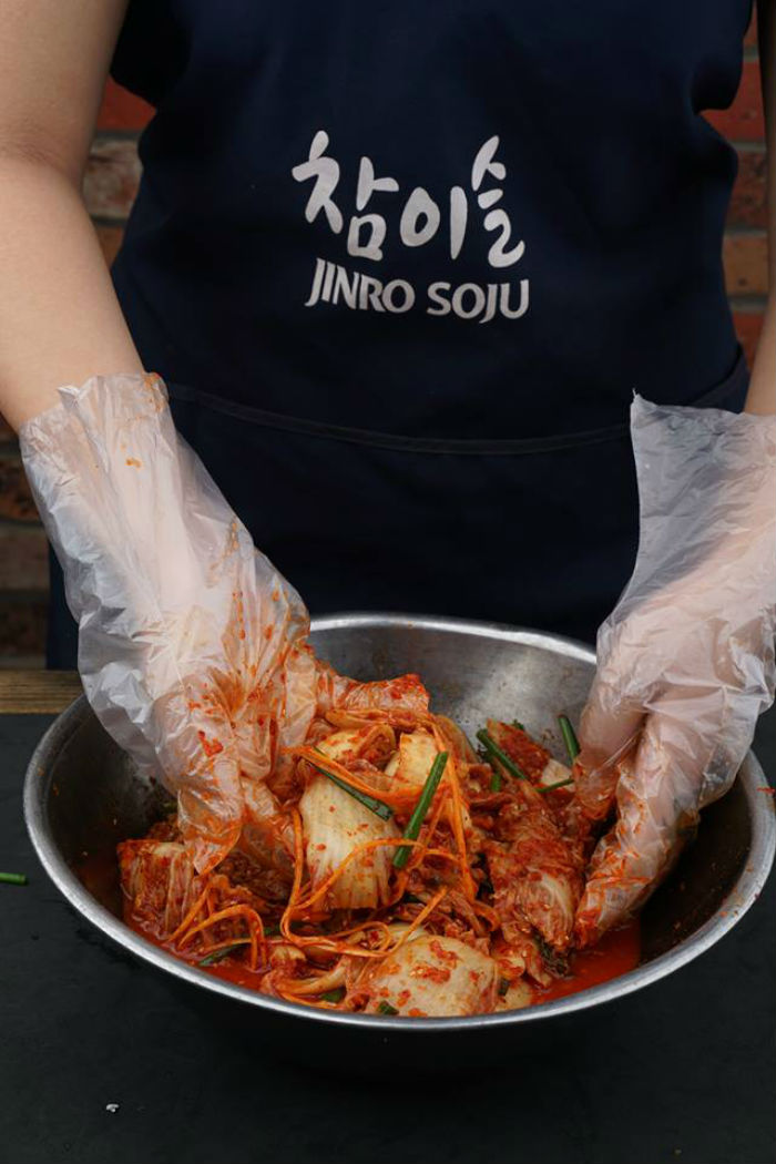 kim chi muối tại quán Jeju Korean BBQ