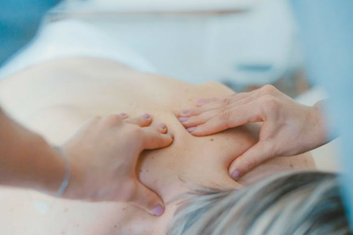 massage tại Lori Beauty Spa