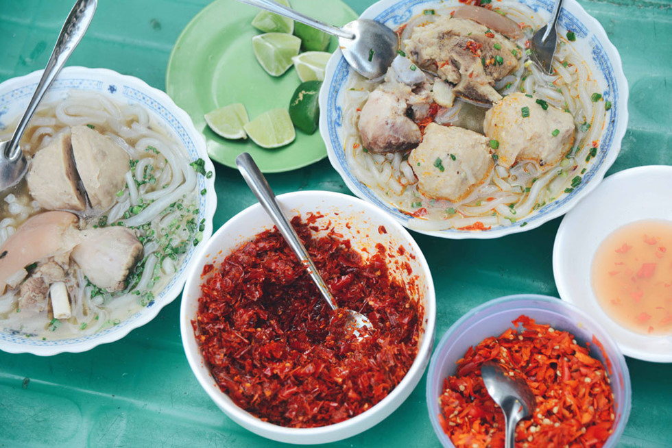 Bánh canh bò viên Nguyễn Văn Nguyễn địa chỉ