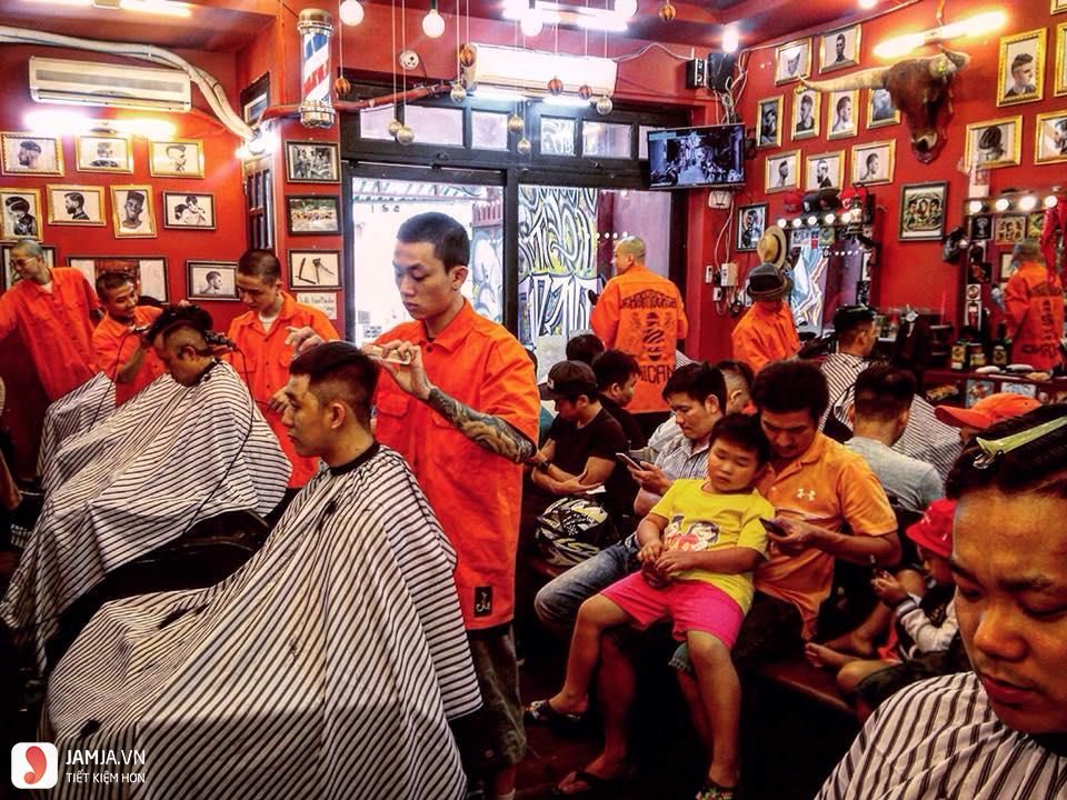 không gian Liem Barber Shop