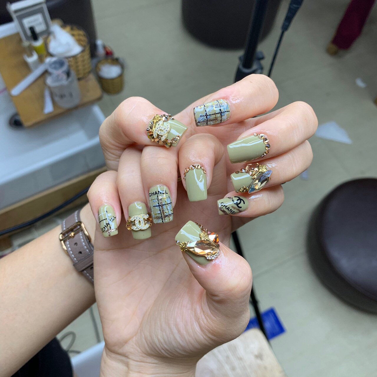 Her Beauty Nail