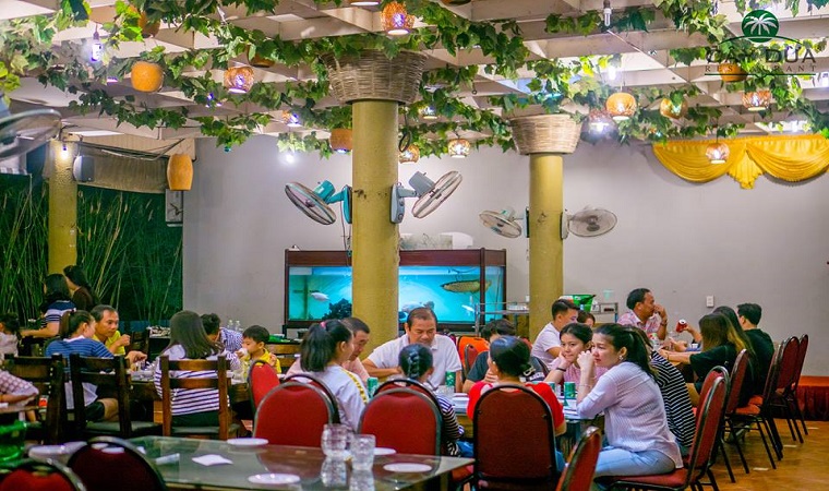 không gian Nhà hàng Cây Dừa