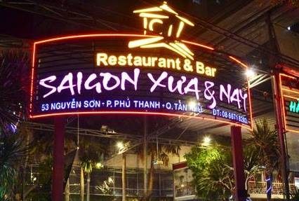 không gian Nhà hàng Sài Gòn Xưa và Nay