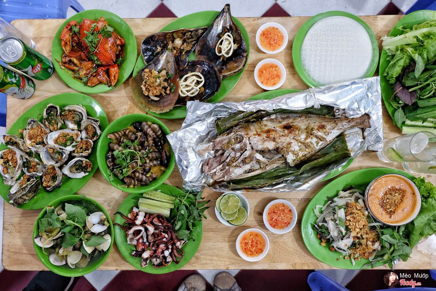 Ăn hải sản tại Nha Trang dù ở quán vỉa hè hay sang trọng ai cũng phải khen ngon