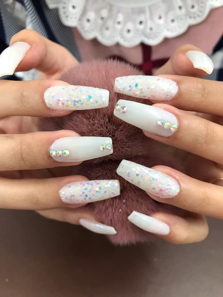 Sakura EyeLashes & Nail 3
